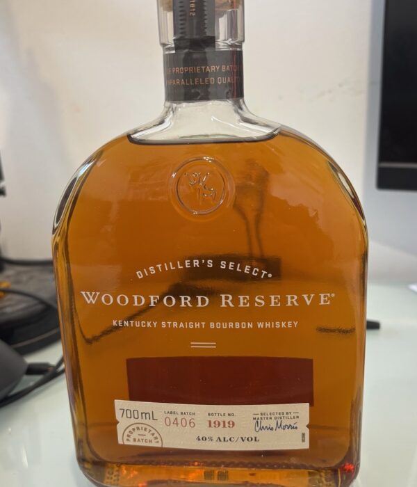 Woodford Reserve Kentucky Straight Bourbon Whiskey 700mL